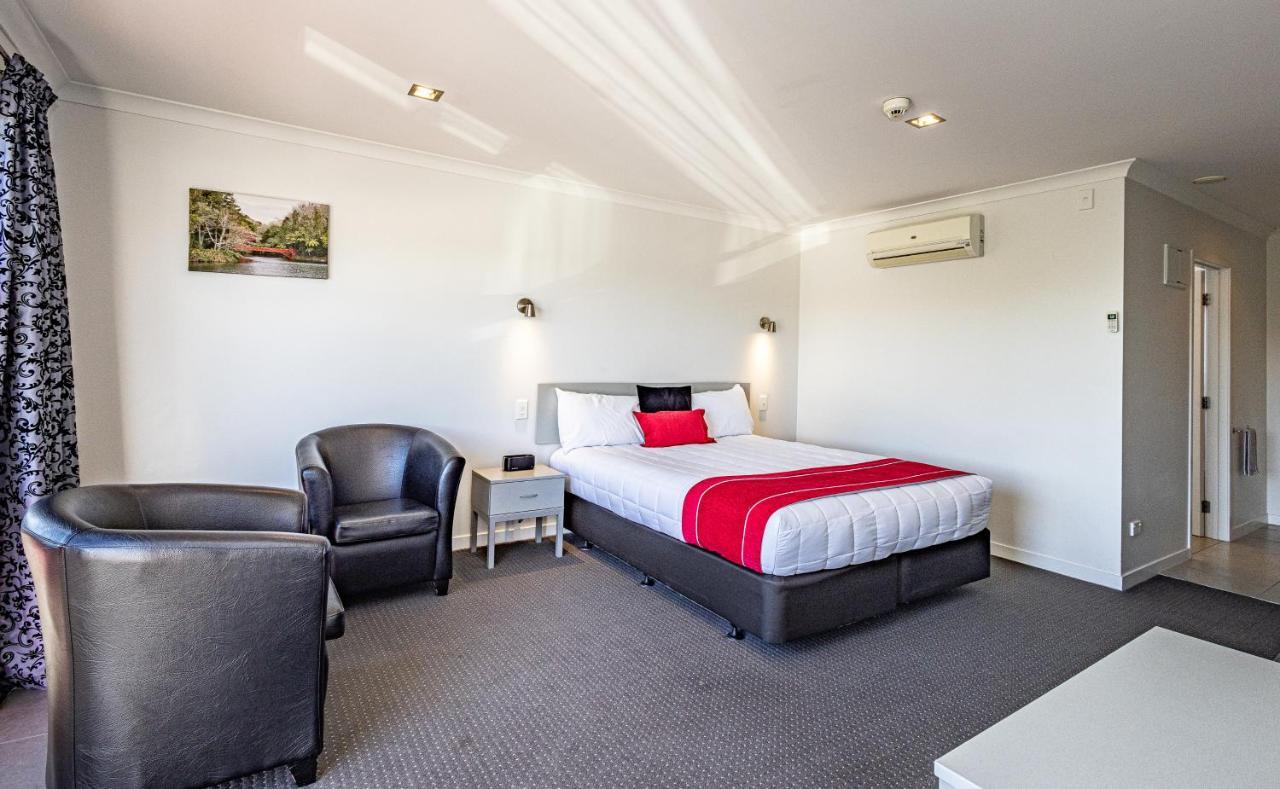 プケクラ モーター ロッジ ニュープリマス エクステリア 写真 A typical motel room